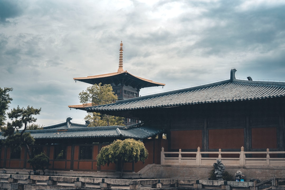 自治体の庁舎の建物